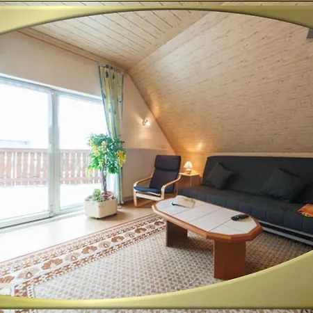 Falkenhain בית הארחה Altenberg